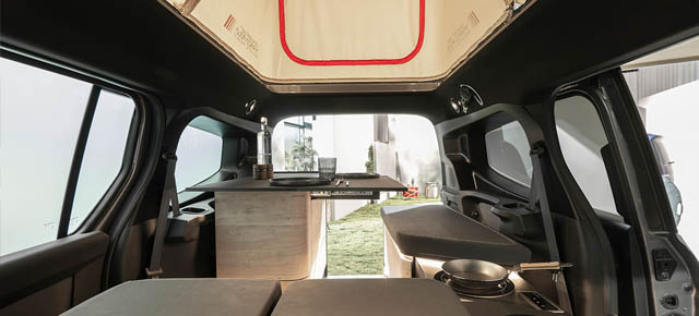 Mercedes EQT marca polo konsept kamp aracı