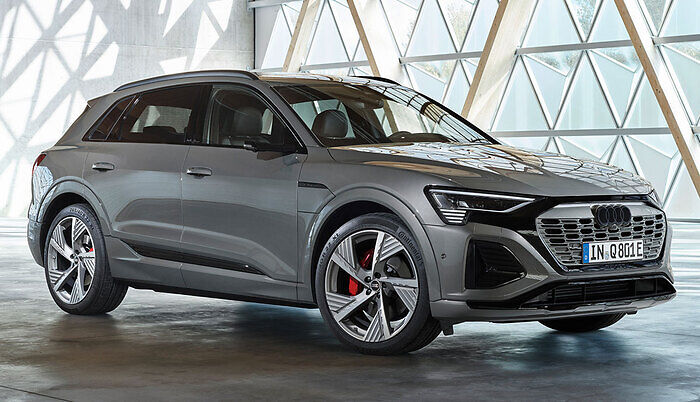 Audi-Q8-e-tron-2022